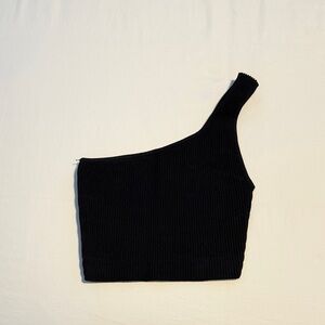 Babaton Black One-Shoulder Crop Top